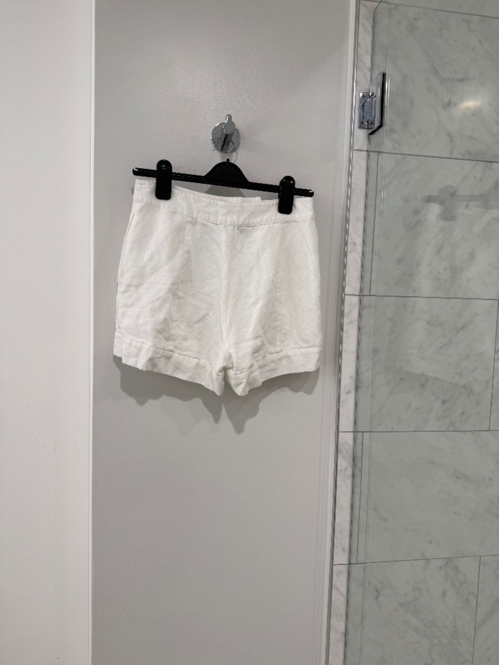 Onia white linen blend shorts sz 4